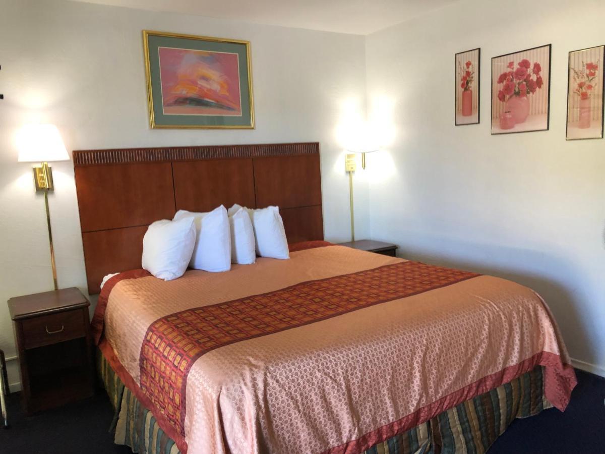 Best Budget Inn Рийдспорт Екстериор снимка