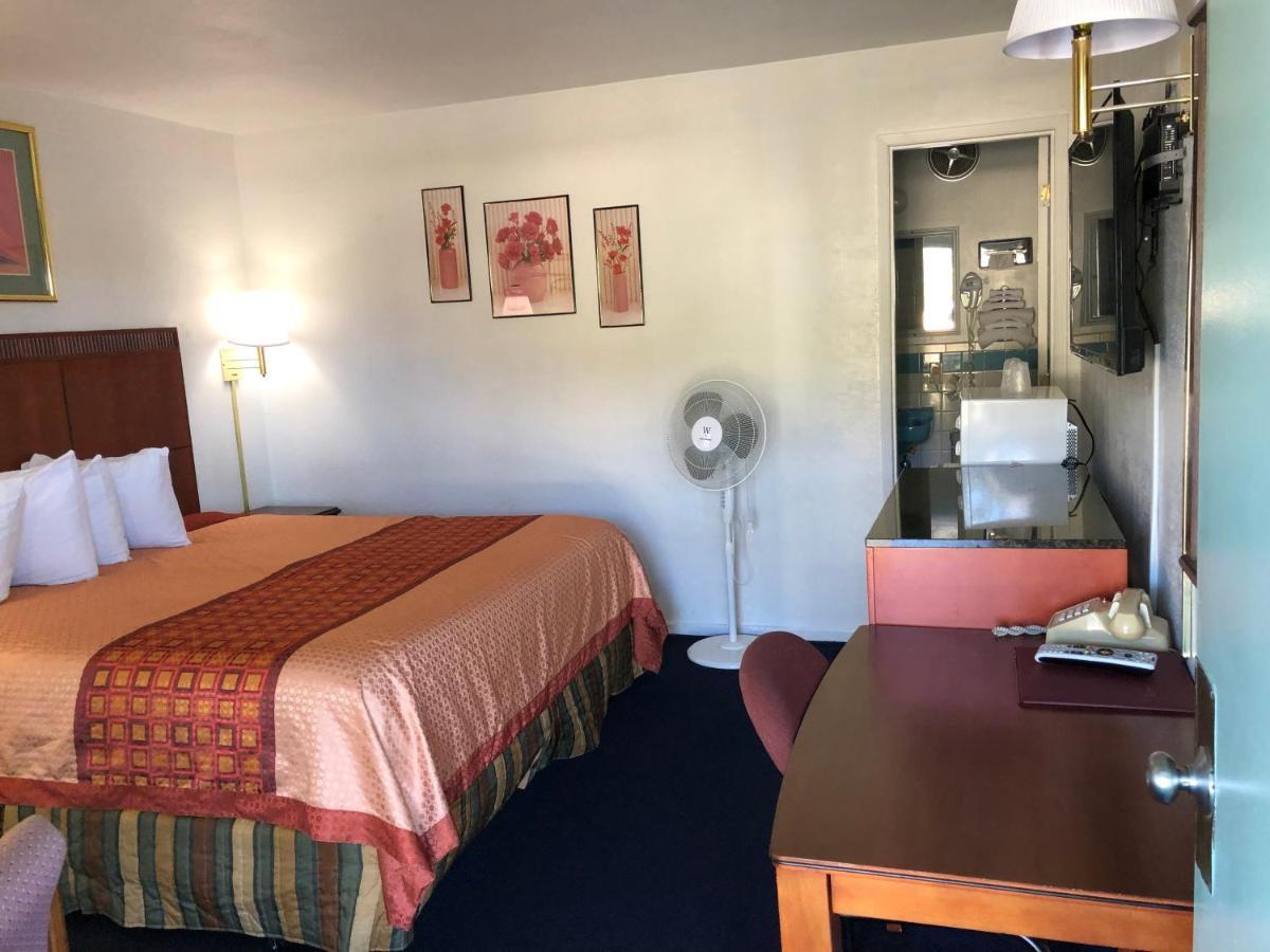 Best Budget Inn Рийдспорт Екстериор снимка