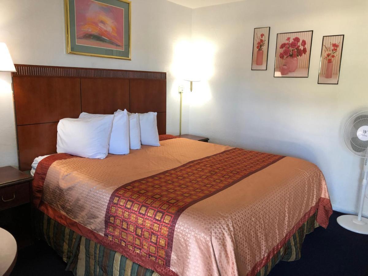 Best Budget Inn Рийдспорт Екстериор снимка
