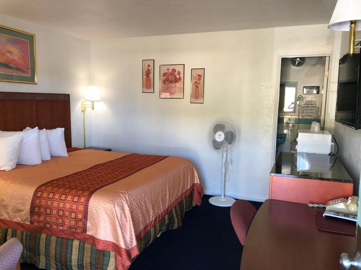 Best Budget Inn Рийдспорт Екстериор снимка
