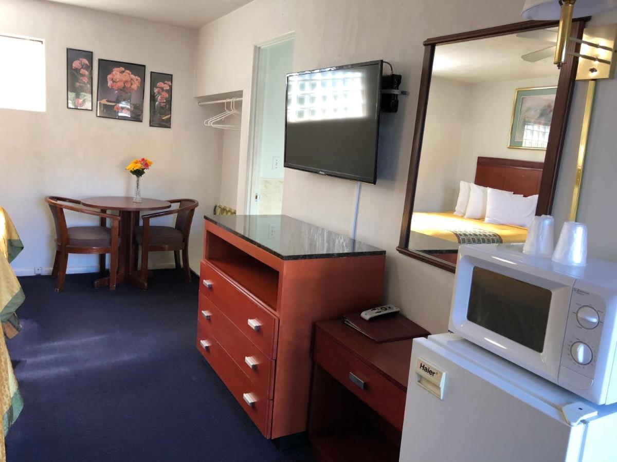 Best Budget Inn Рийдспорт Екстериор снимка